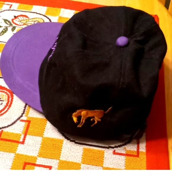 Vintage,Unisex,Crown Royal, Rodeo Country,Western, Cap with Bucking 🐎🐴💜🖤 - Picture 1 of 7